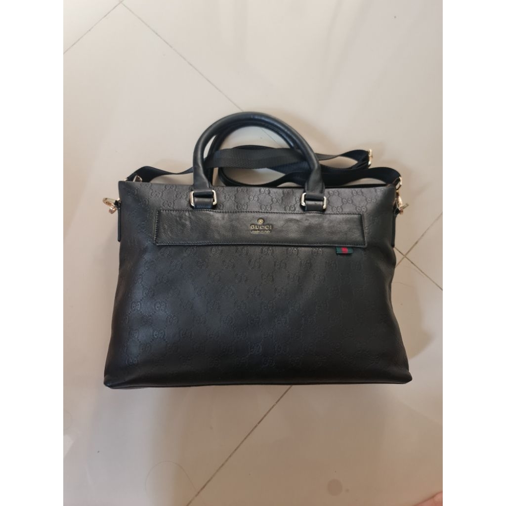 212. Tas Kerja Laptop Office Gucci Black Leather GG Embossed Shoulder Top Hand Bag Black Mantan / Be