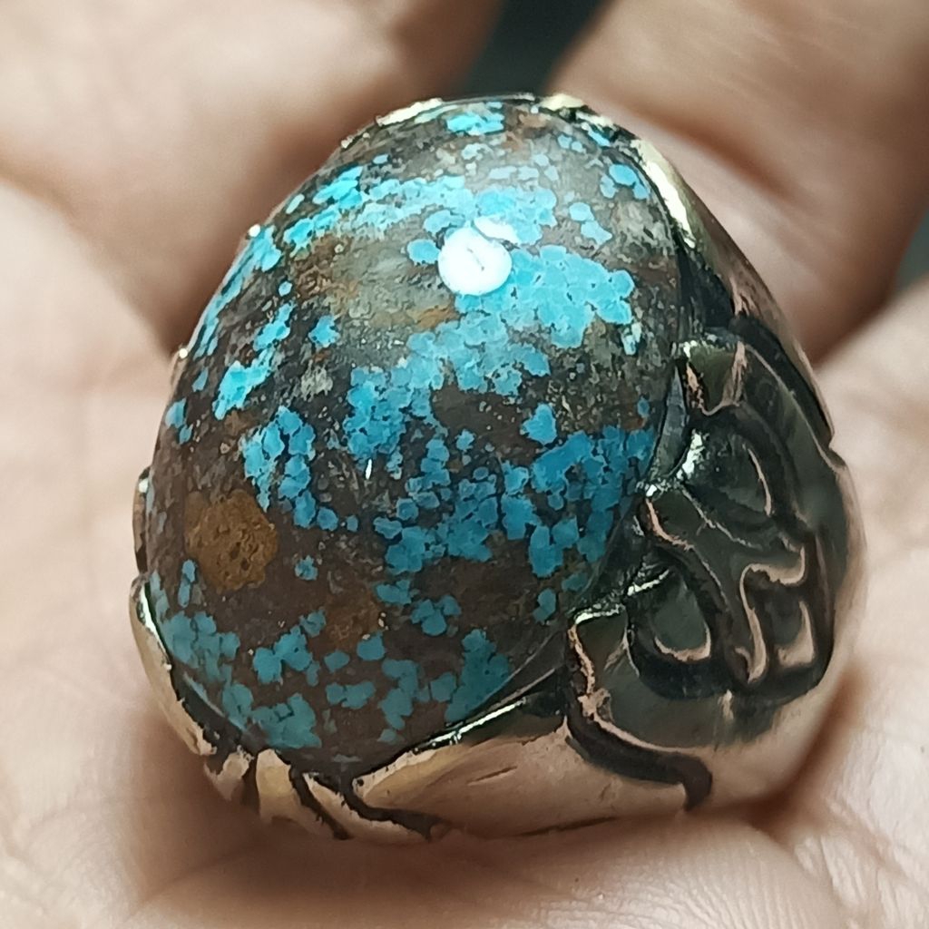 Pirus persia biru panci urat merah