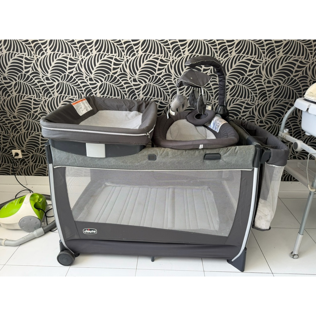 Baby box baby crib chicco