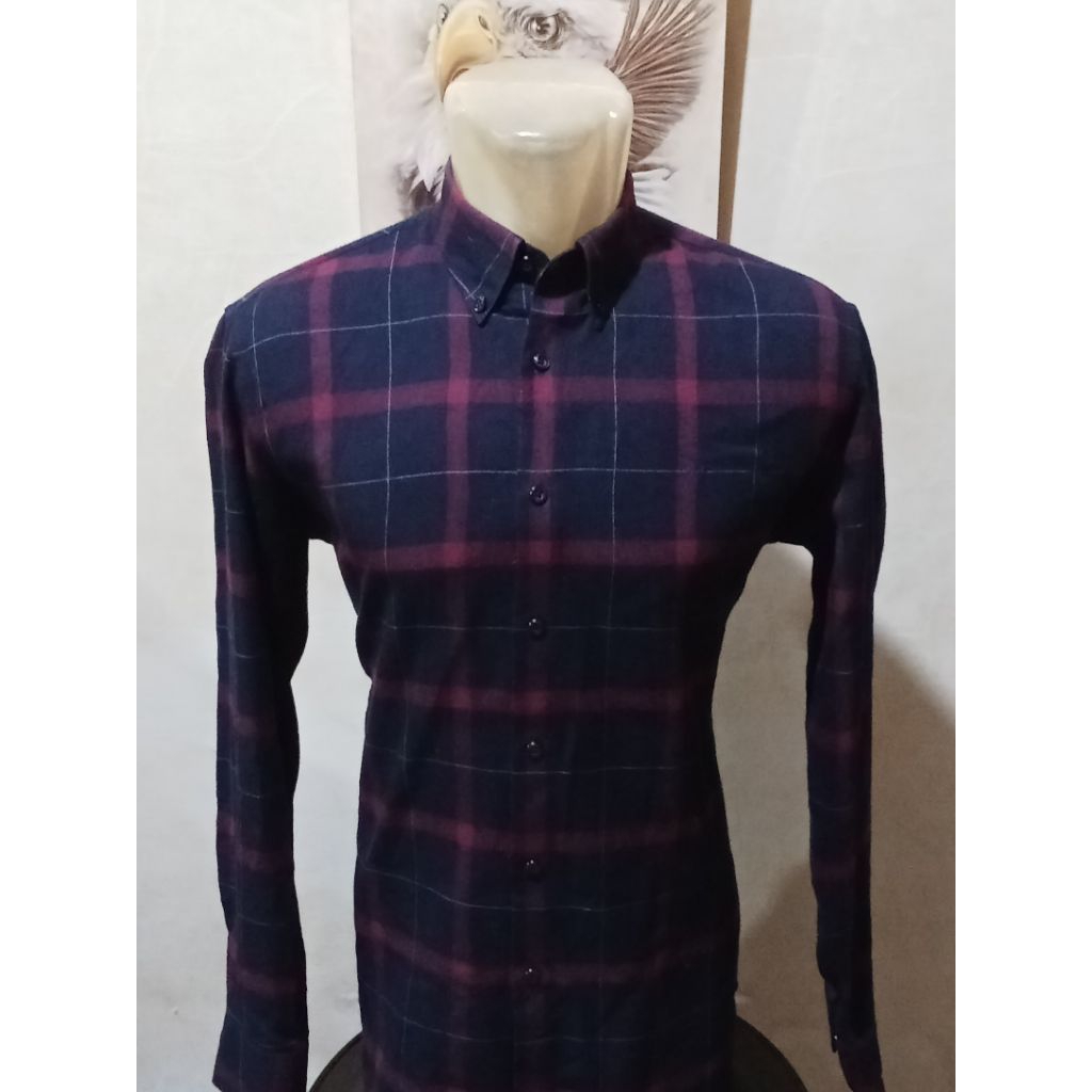 Kemeja Panjang Kotak Cowok Vacci Size L