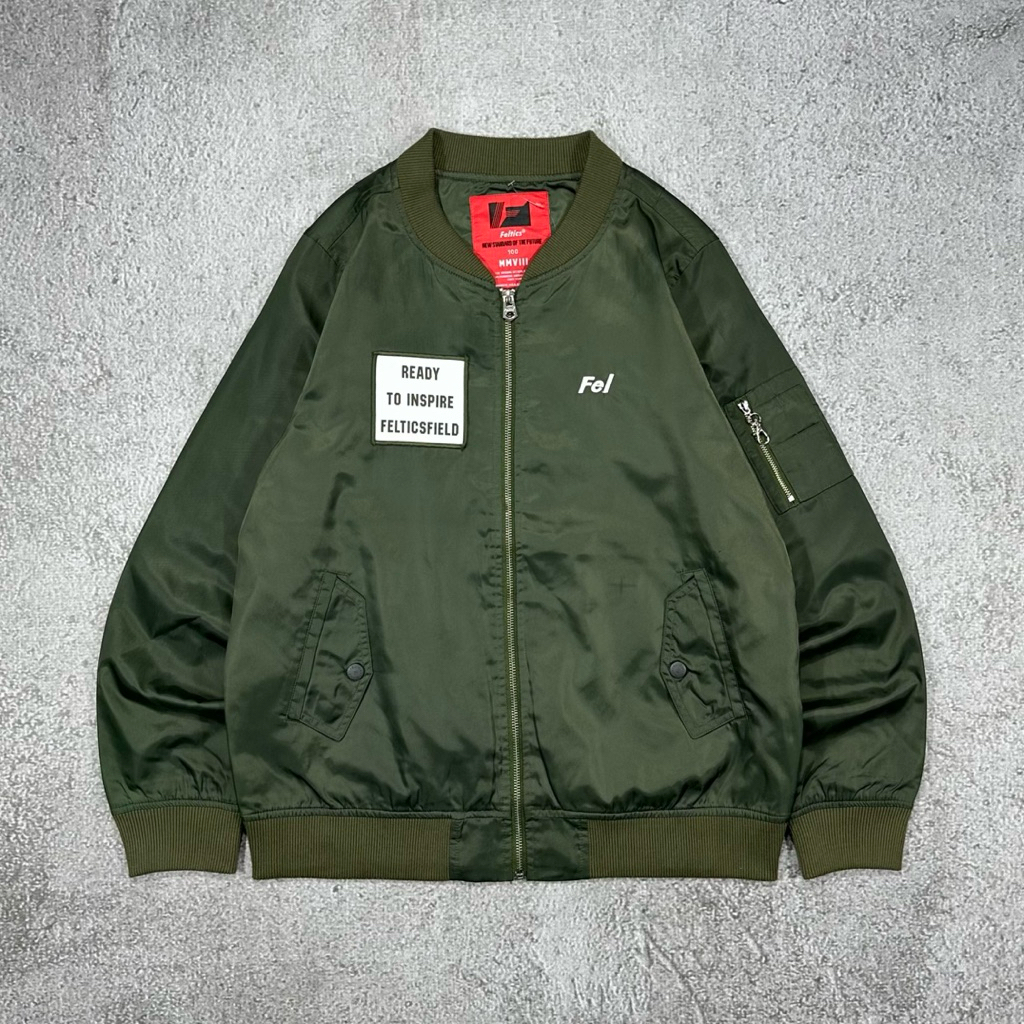 Bomber Feltics