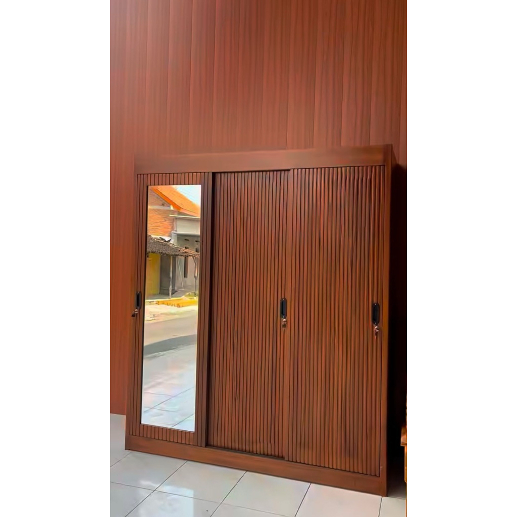 ALMARI 3 PINTU