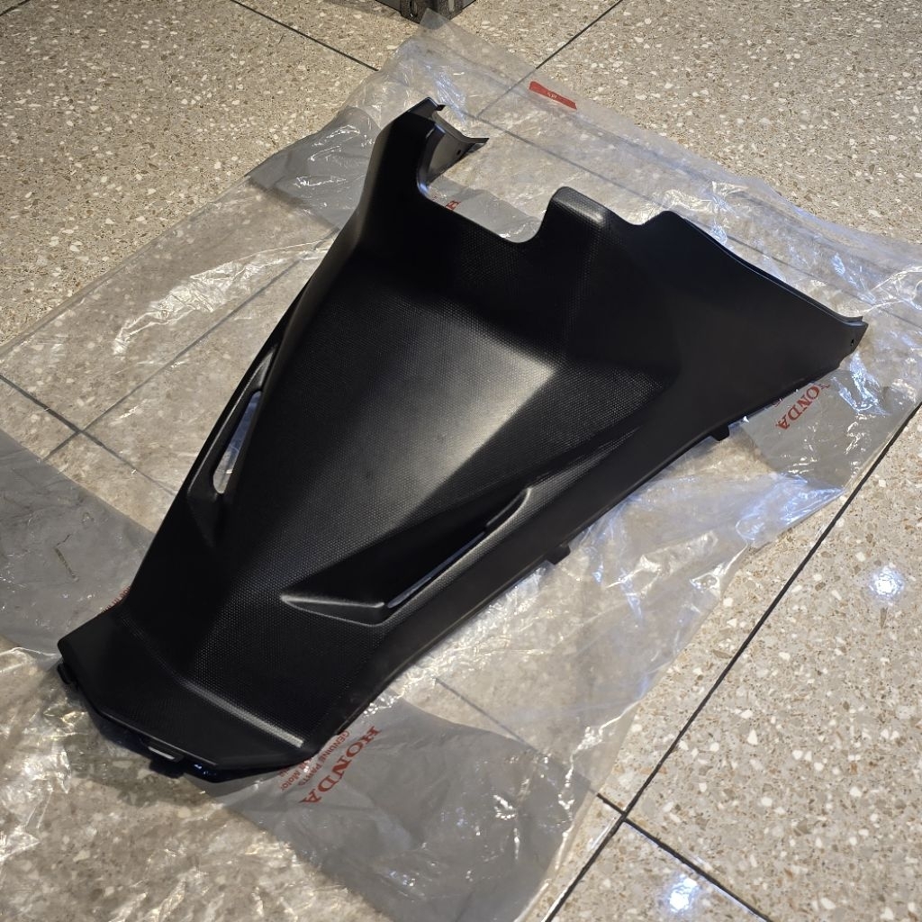 COVER CENTER TUTUP MESIN BAWAH JOK VARIO 125 FI OLD LAMA KZR ORIGINAL AHM 80151 KZR 600ZD