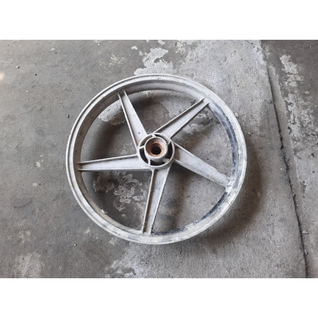 velg racing depan morodadi palang 5 miring pnp keluarga yamaha