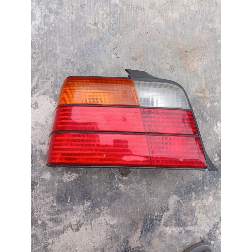 stop lamp bmw e36 original hampir mulus