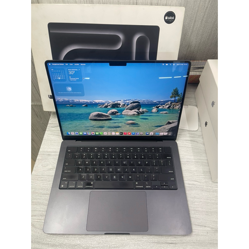 APPLE MACBOOK PRO M3 PRO (2023) 14" 18GB/1TB bekas second Fulset original ex garansi resmi cpu 12 co