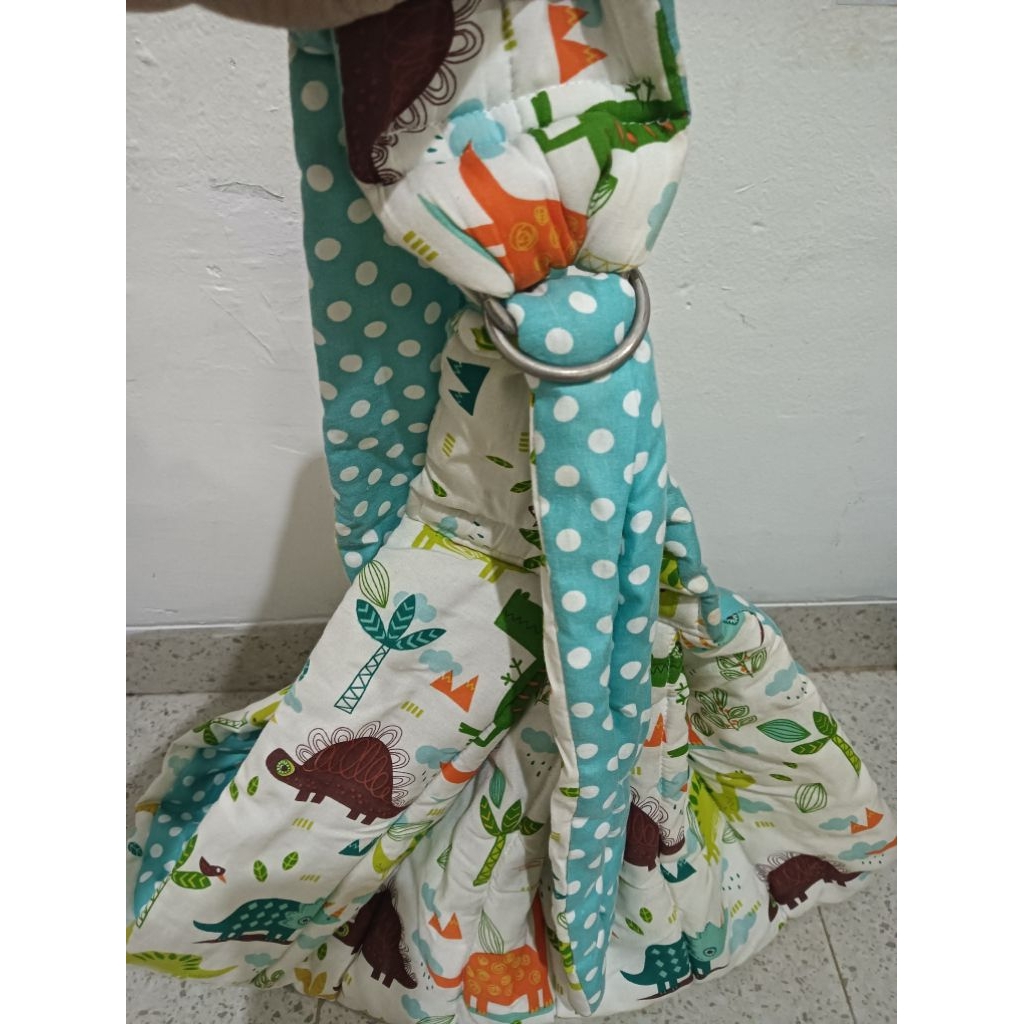 Gendongan Sling Bayi, Alas/Bantal Stroller, 6pcs Popok Bayi (bekas)