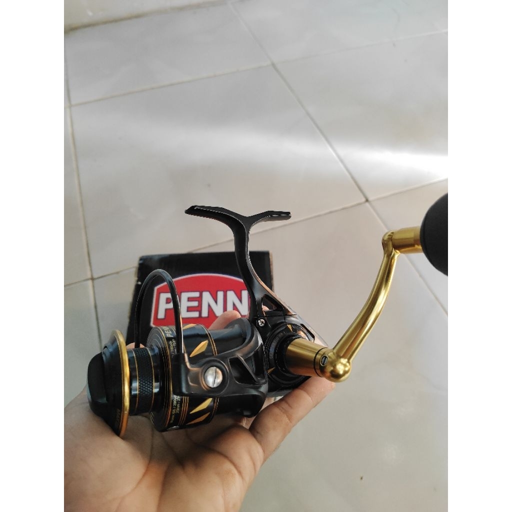 PENN SLAMMER IV 2500