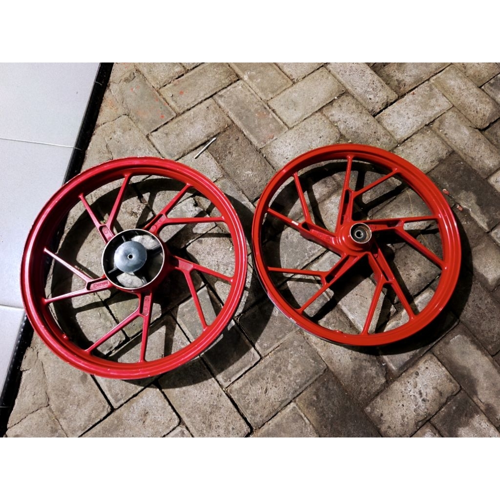 Velg Set Depan Belakang Ring 17 Satria Fu Karbu 150 Warna Merah Bekas Copotan Mulus Second Original 