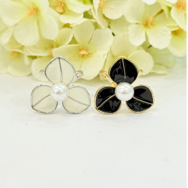 cincin hijab model bunga mutiara