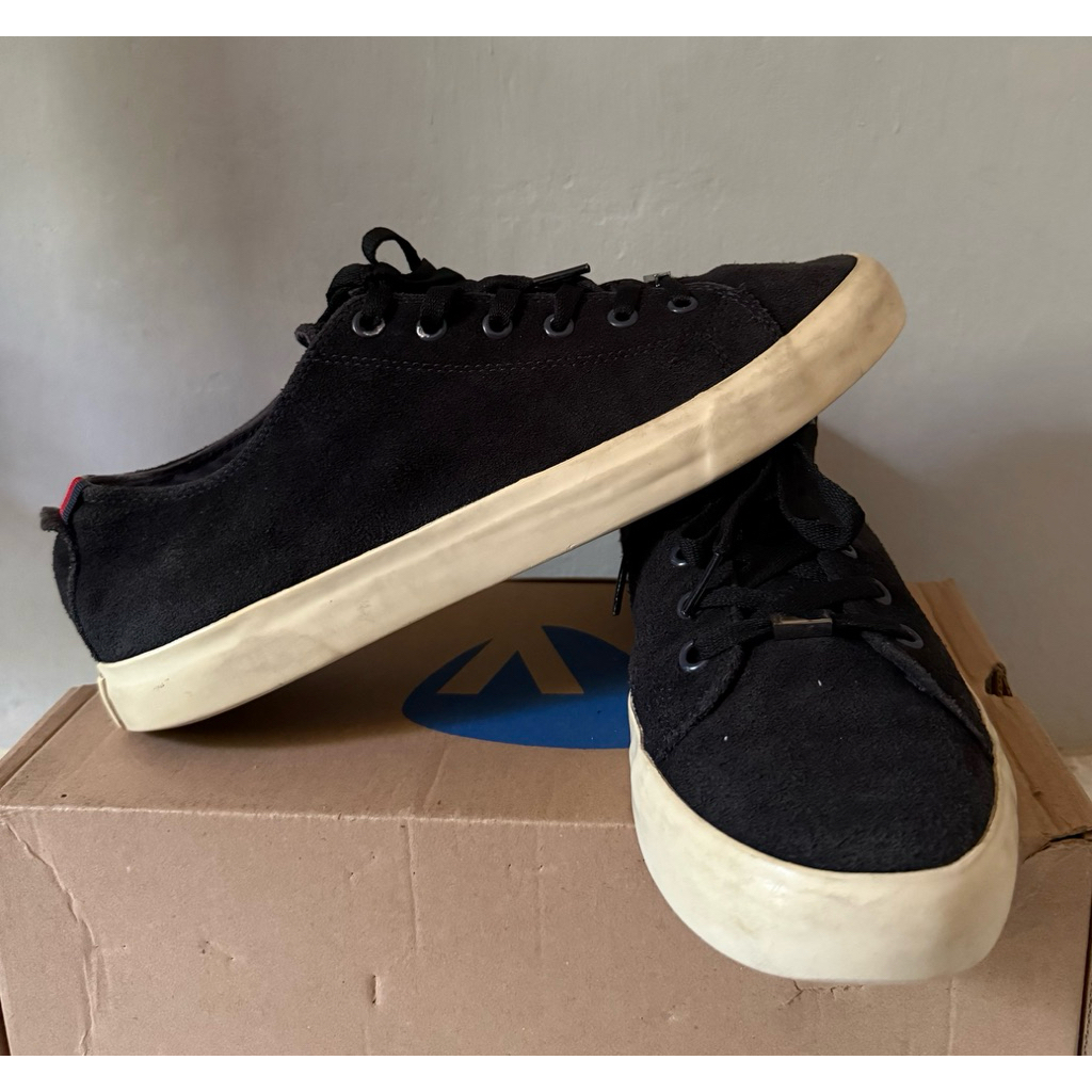 Sepatu Tommy Tomhil