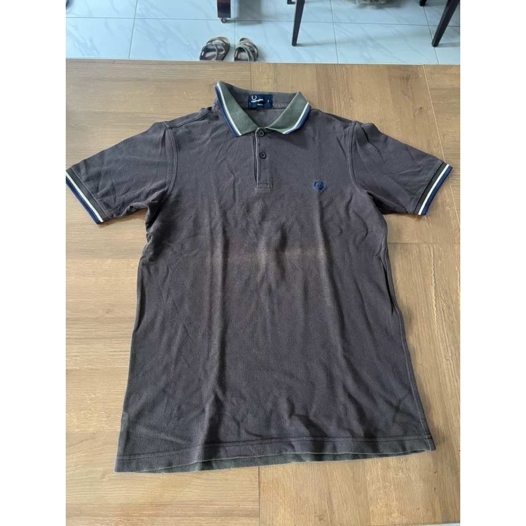 Fred Perry Polo Shirt (Defect Noda Putih) Preloved