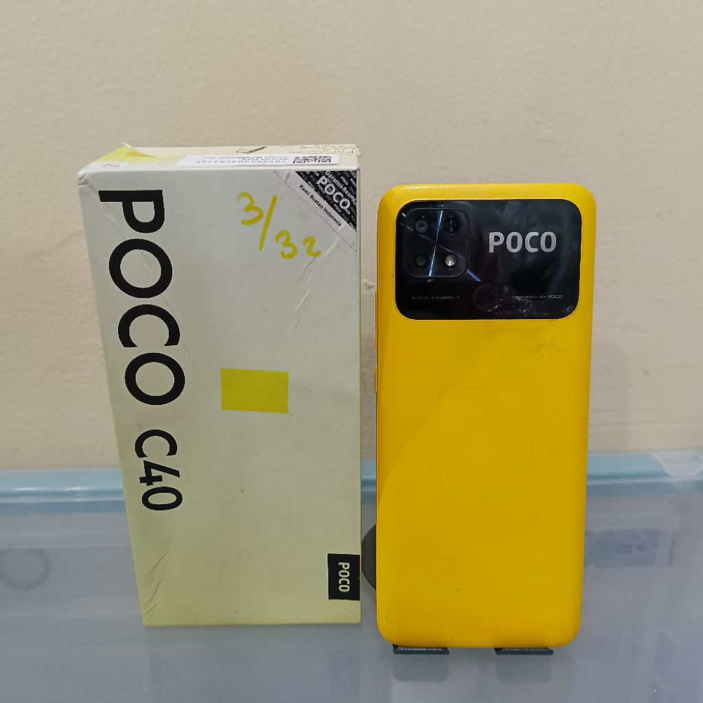 Handphone Poco C40 Ram 3 32GB
