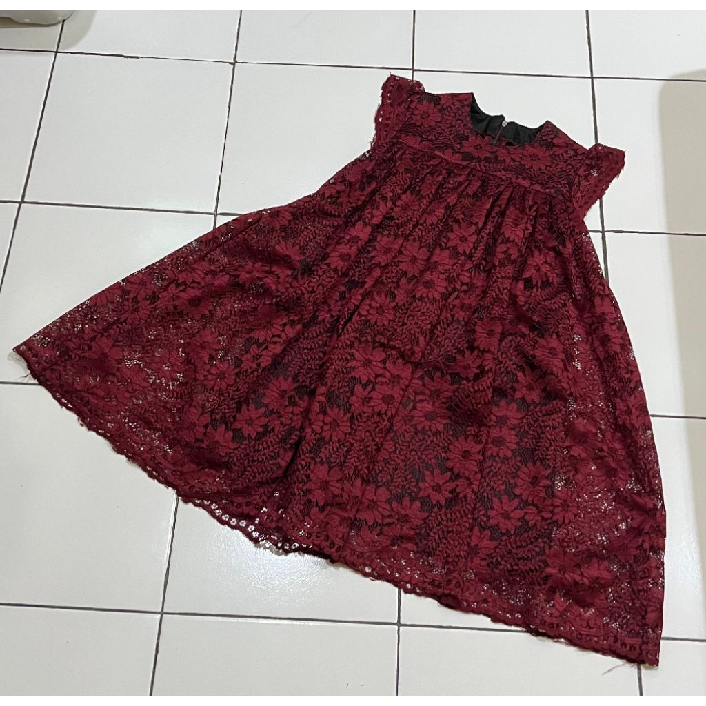dress brokat maroon furing hitam