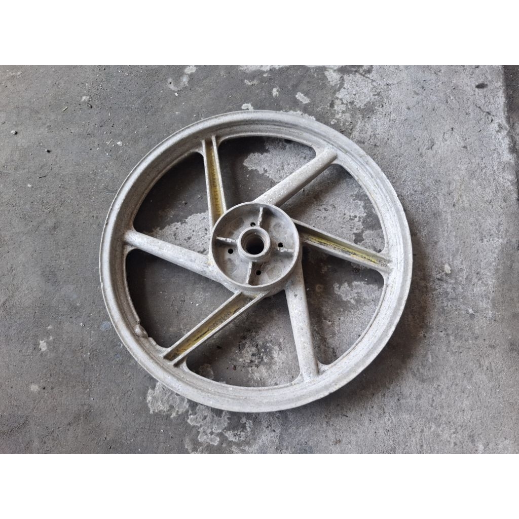 velg racing belakang palang 6 miring jieli pnp keluarga yamaha
