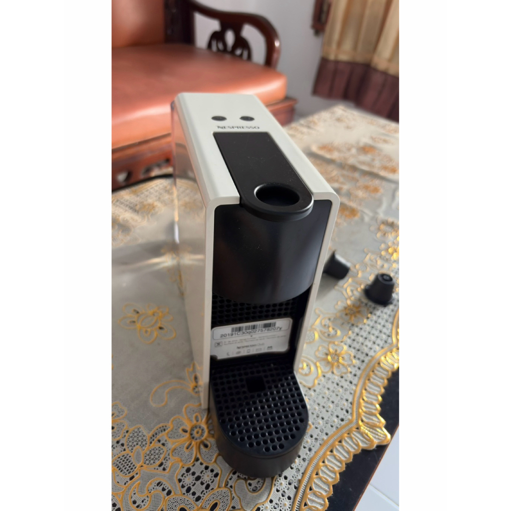 Mesin Kopi Nespresso Essenza Mini