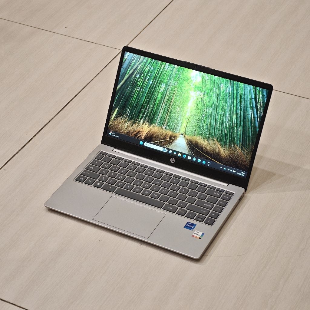 HP Laptop 14 EP0022TU i7 1360P 16GB 512GB SSD 14-inch FHD GARANSI AKTIF Laptop Kerja