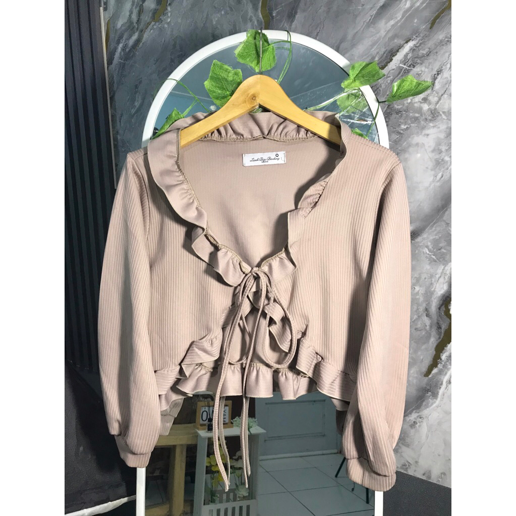 Cardigan Ruffle