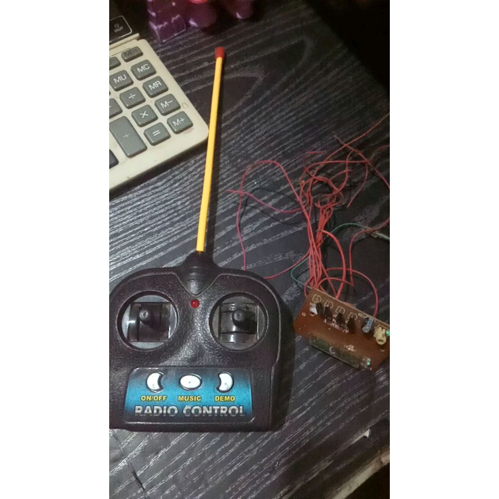 Remote Control Mobil RC QD dengan Fungsi Sen Kanan Kiri