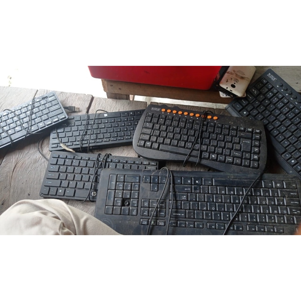 Keyboard PC rusak