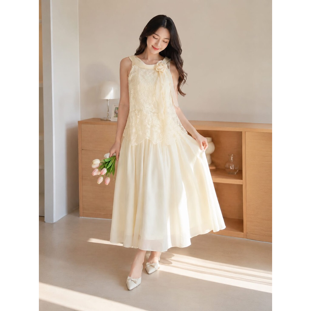 Ivory Lace Flowy Maxi Dress