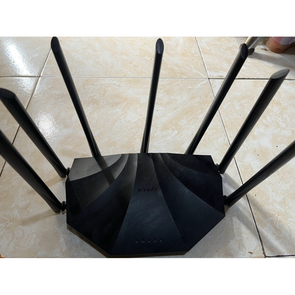 Routwr Tenda AC1200 // Model AC23 Dual Band