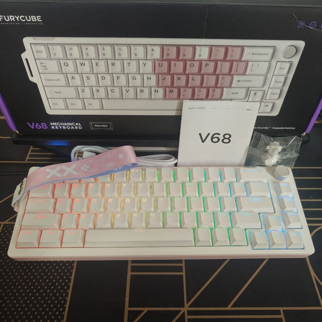 V68 Wired RGB Keyboard Gaming Mechanical Keyboard Flowing White Switch Keyboard - White Pink