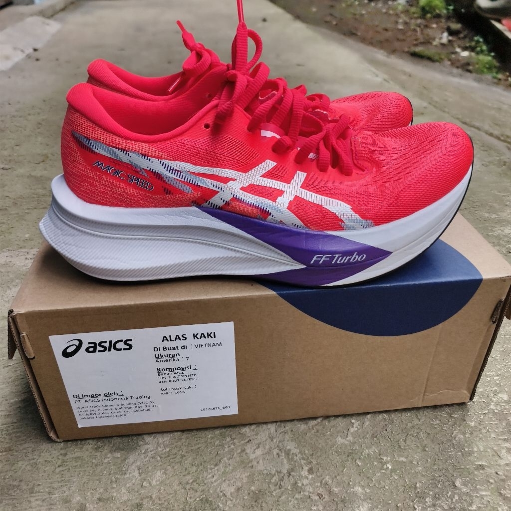Asics Magic Speed 4