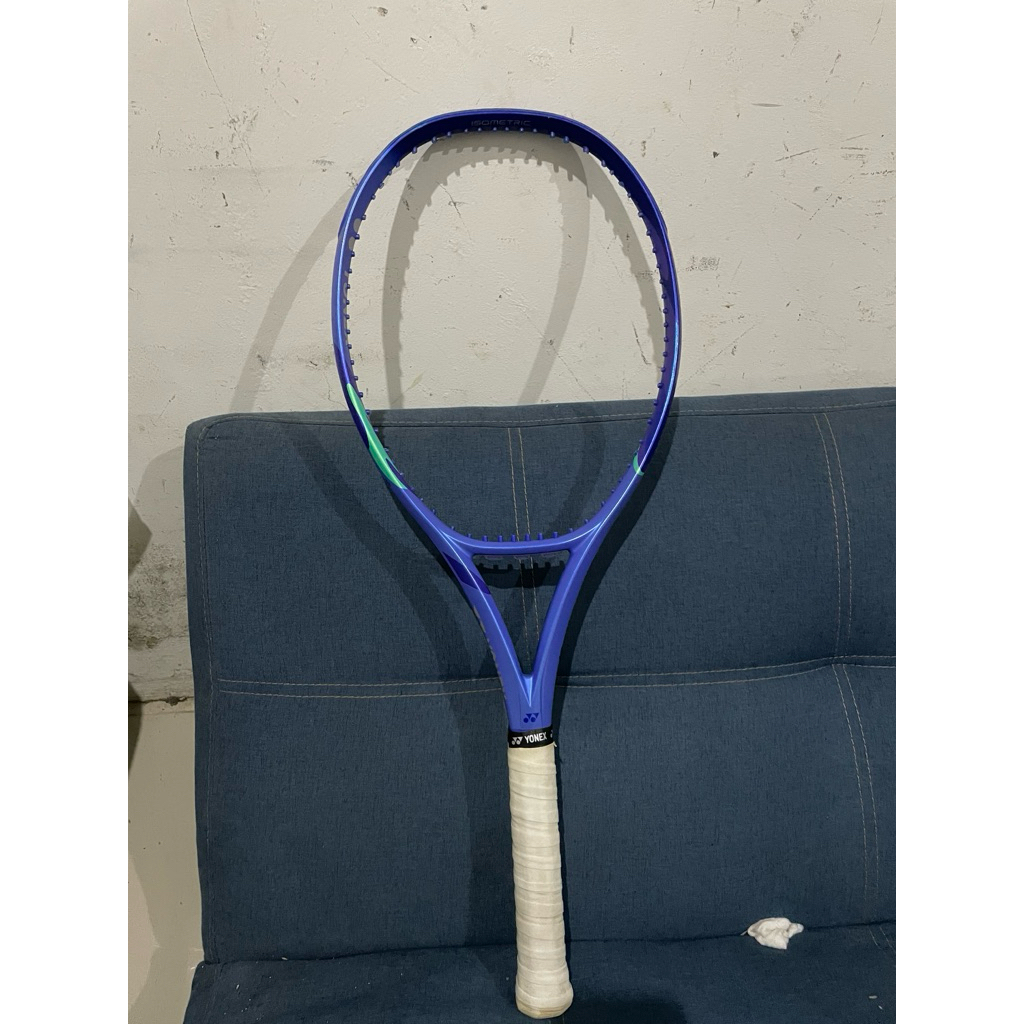 Yonex Ezone 2025 100L