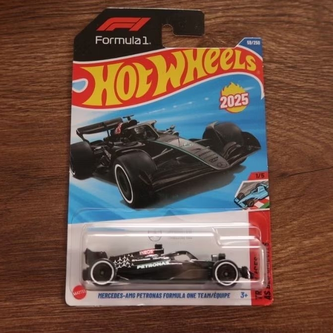 Hot Wheels Formula 1 Mercedes AMG Petronas
F1