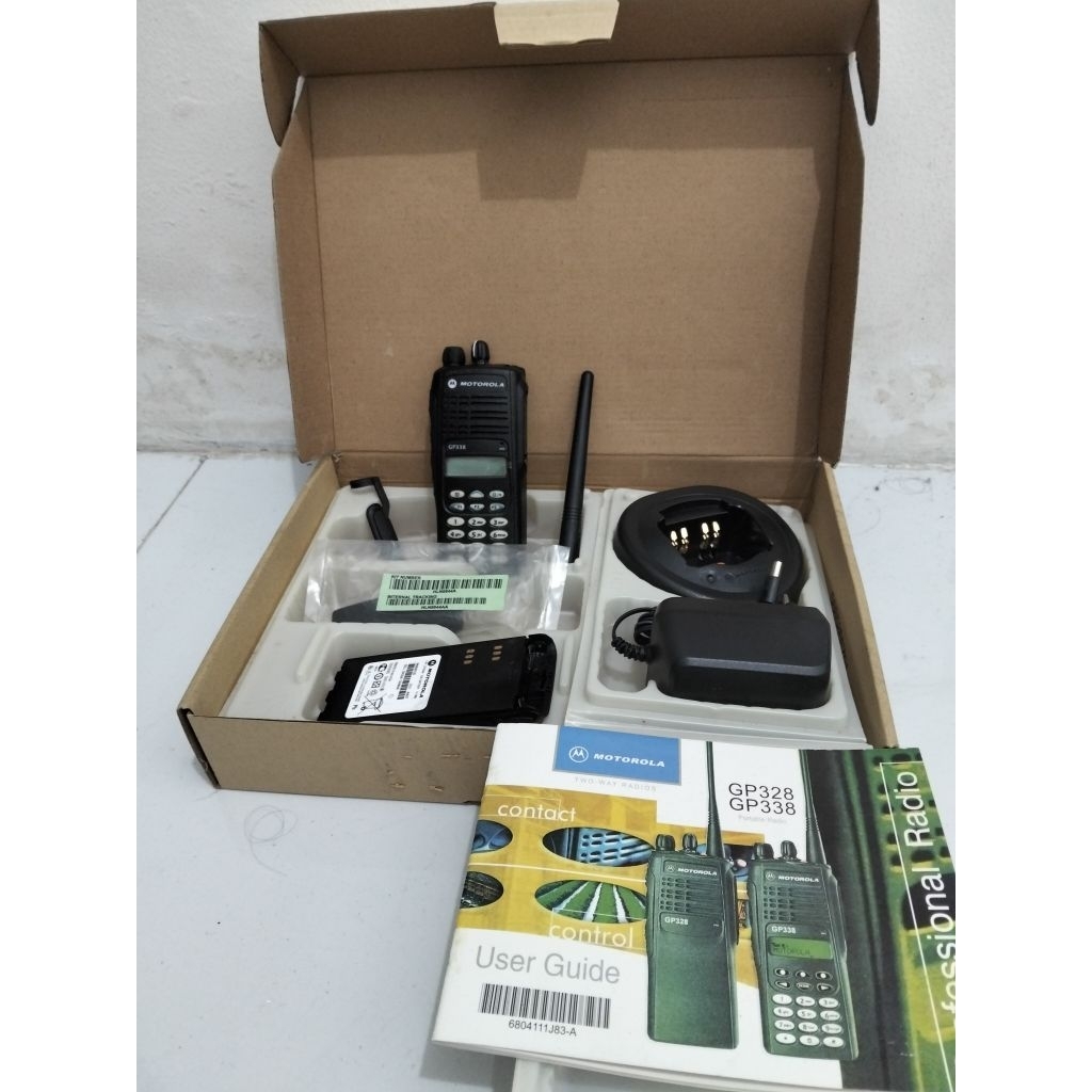 HT MOTOROLA GP338 VHF BARU KOMPLIT GP338 VHF BATERAI ASLI AWET