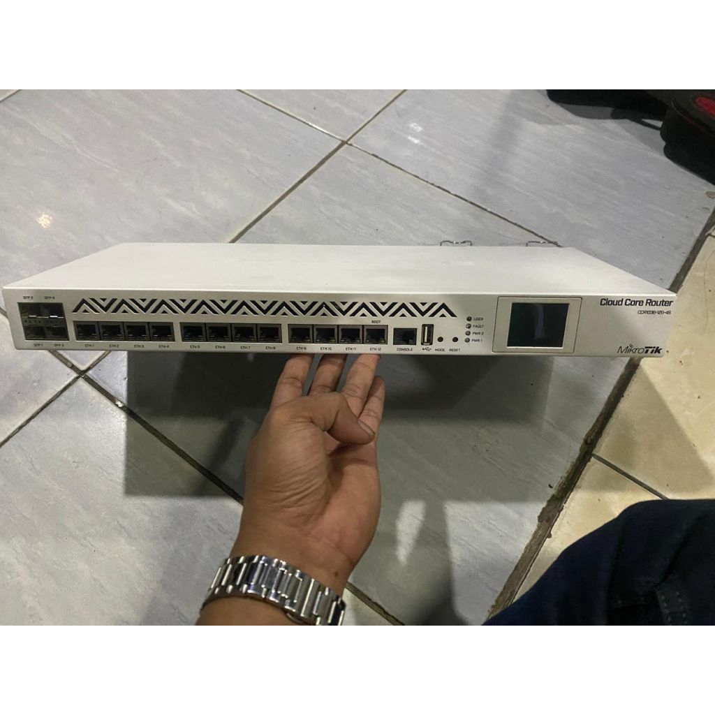 CCR 1036-12G-4S EM V2