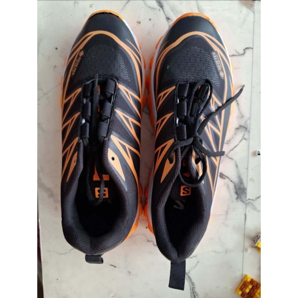 Salomon XT-6 Gore-Tex trail running shoes