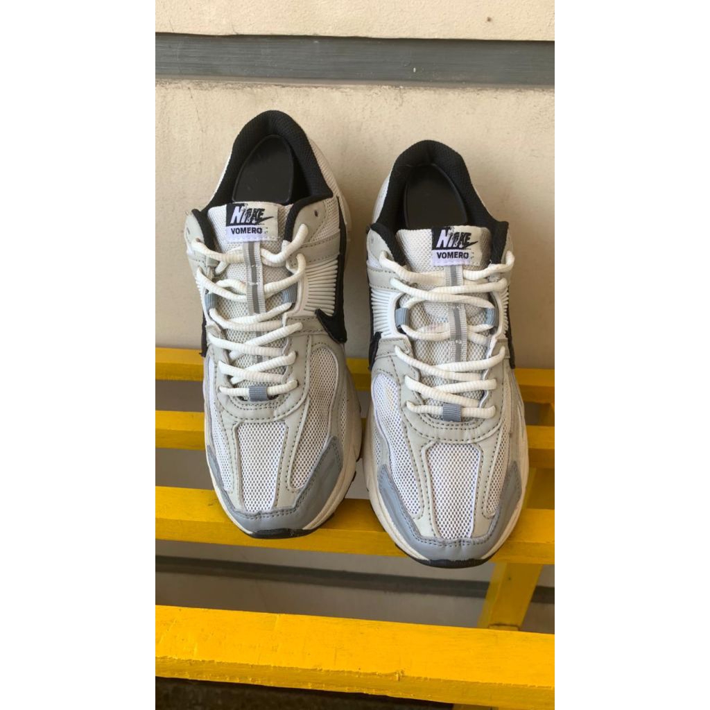 Nike zoom air vomero5