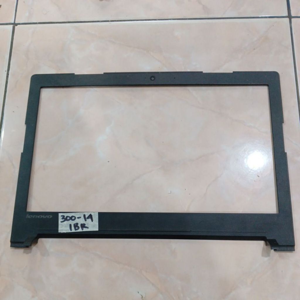Casing Bagian Depan LCD Laptop Lenovo Ideapad 300-14 300-14 IBR