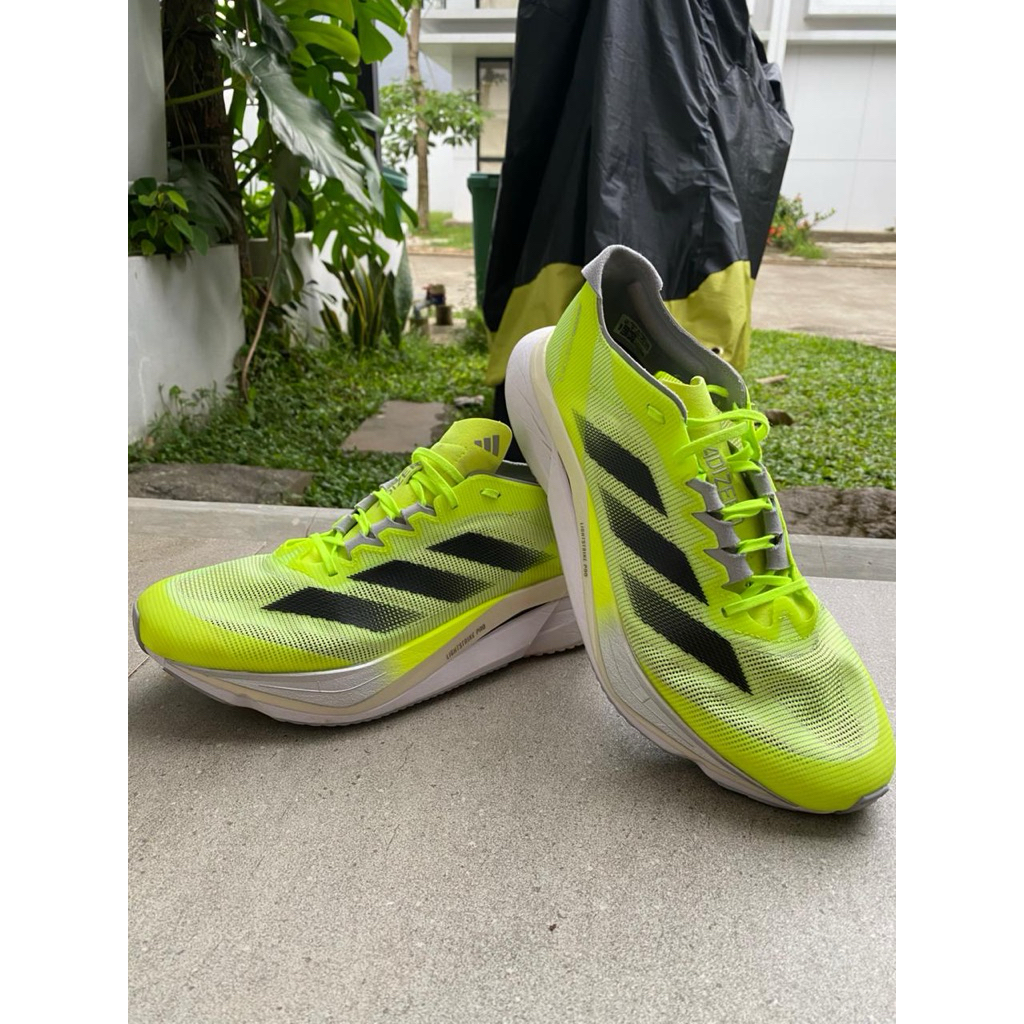 preloved running shoes