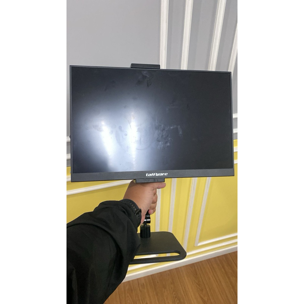 PRELOVED PORTABLE MONITOR