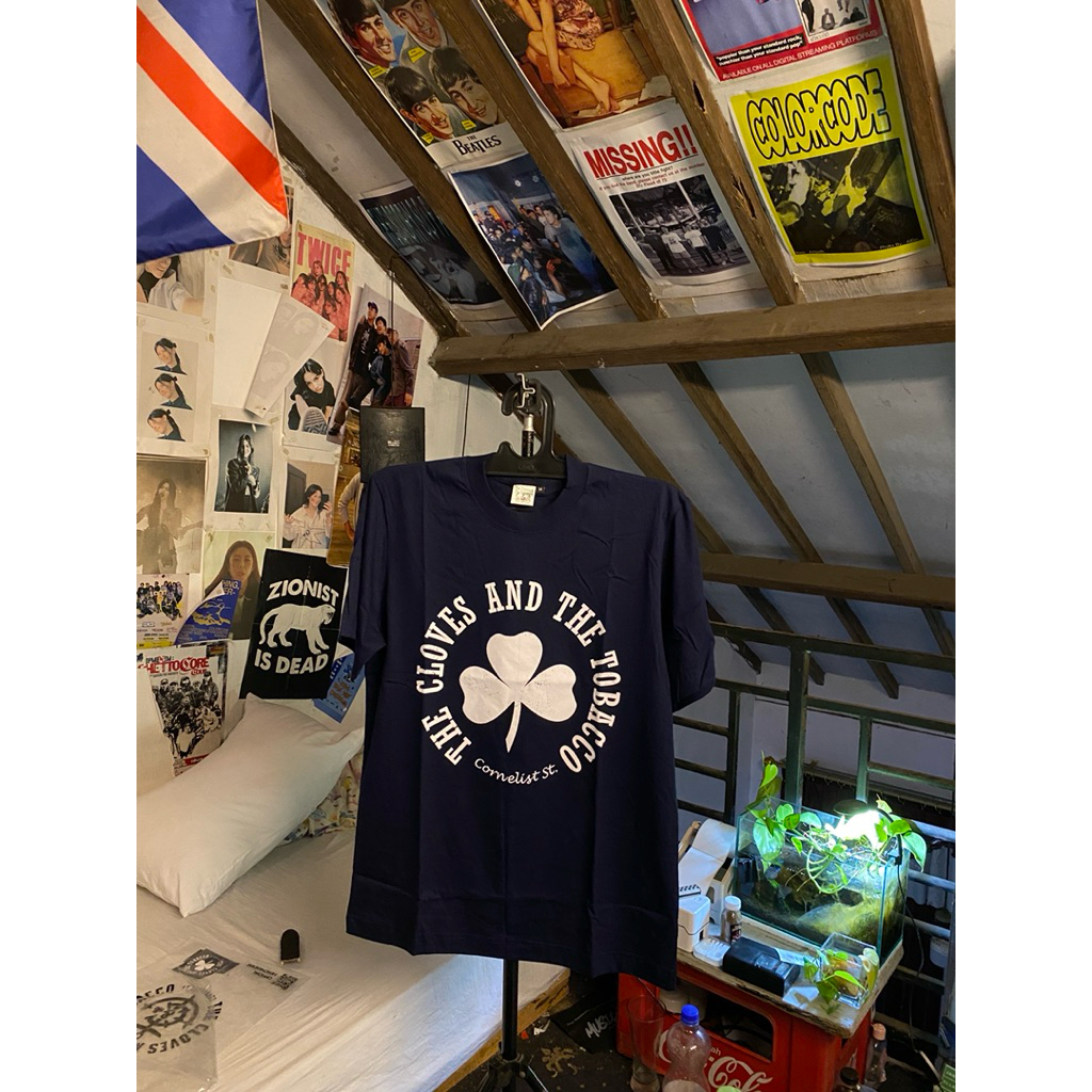 The Cloves & The Tobacco -Classic Shamrock Navy Blue