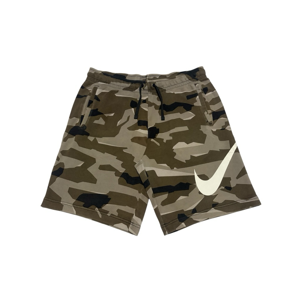 Nike camouflage short pants
