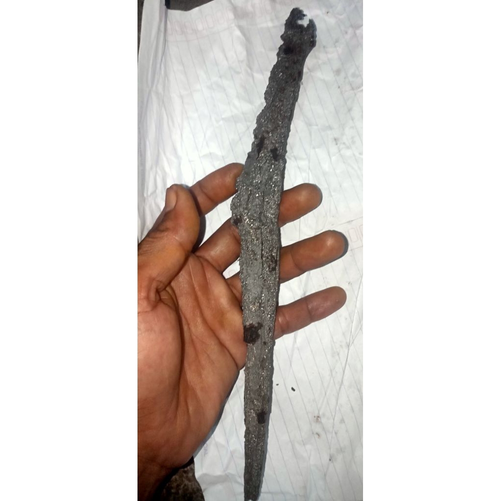 pedang lar bangau sepuh temuan darat