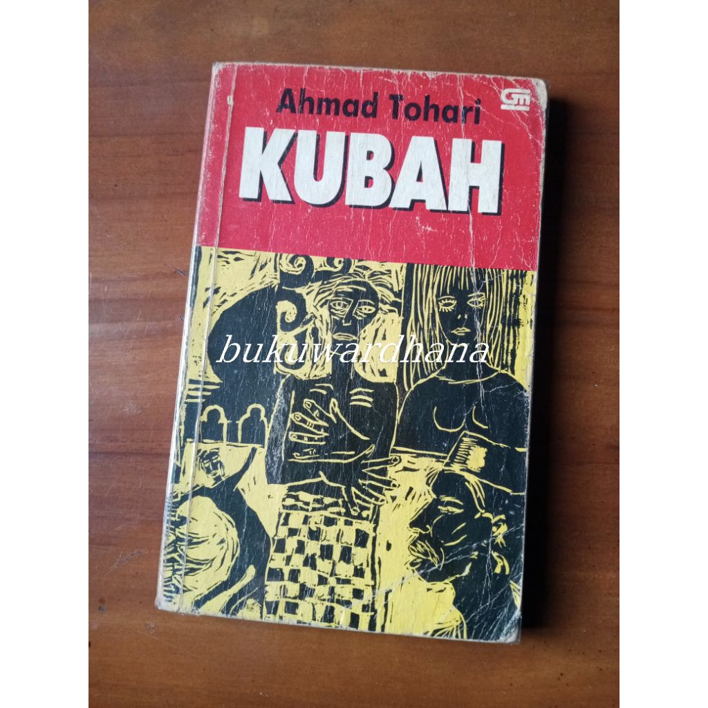 Ahmad Tohari - Kubah