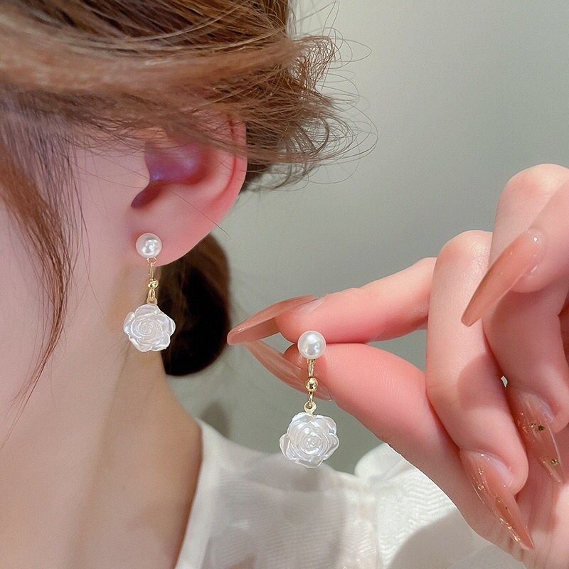 Anting Bunga Putih Anting Juntai Pendek Anting Bunga At398