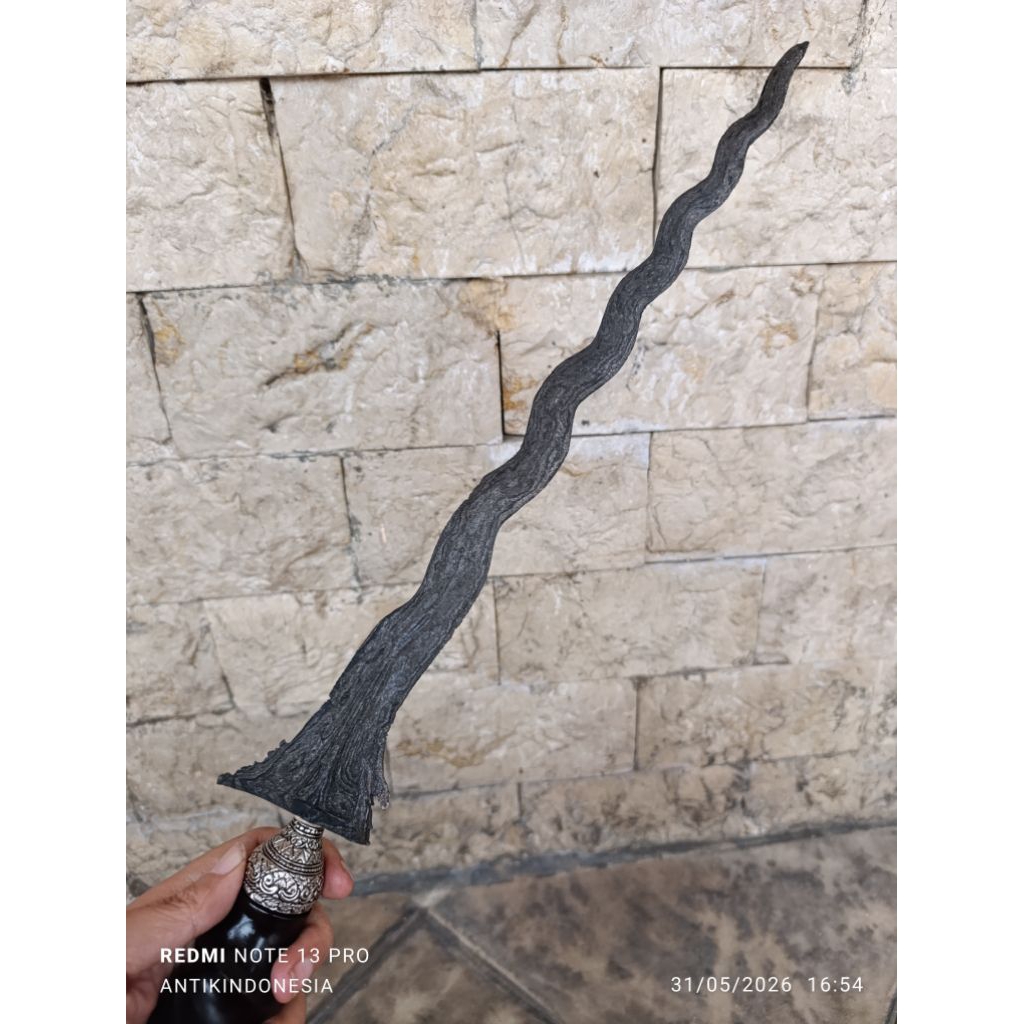 Keris Luk 13 Sangkelat Sepuh