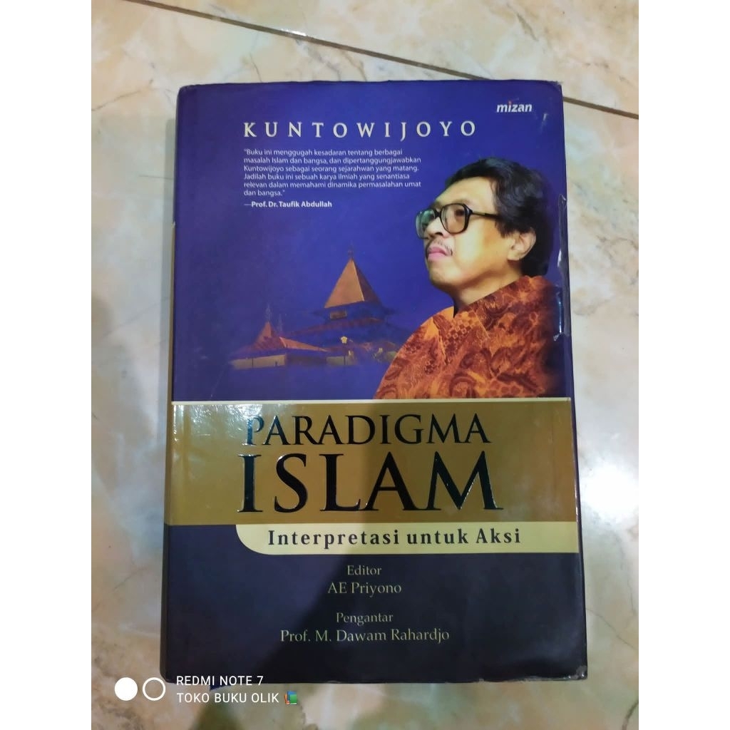 Paradigma Islam Interpretasi untuk aksi - Kuntowijoyo
