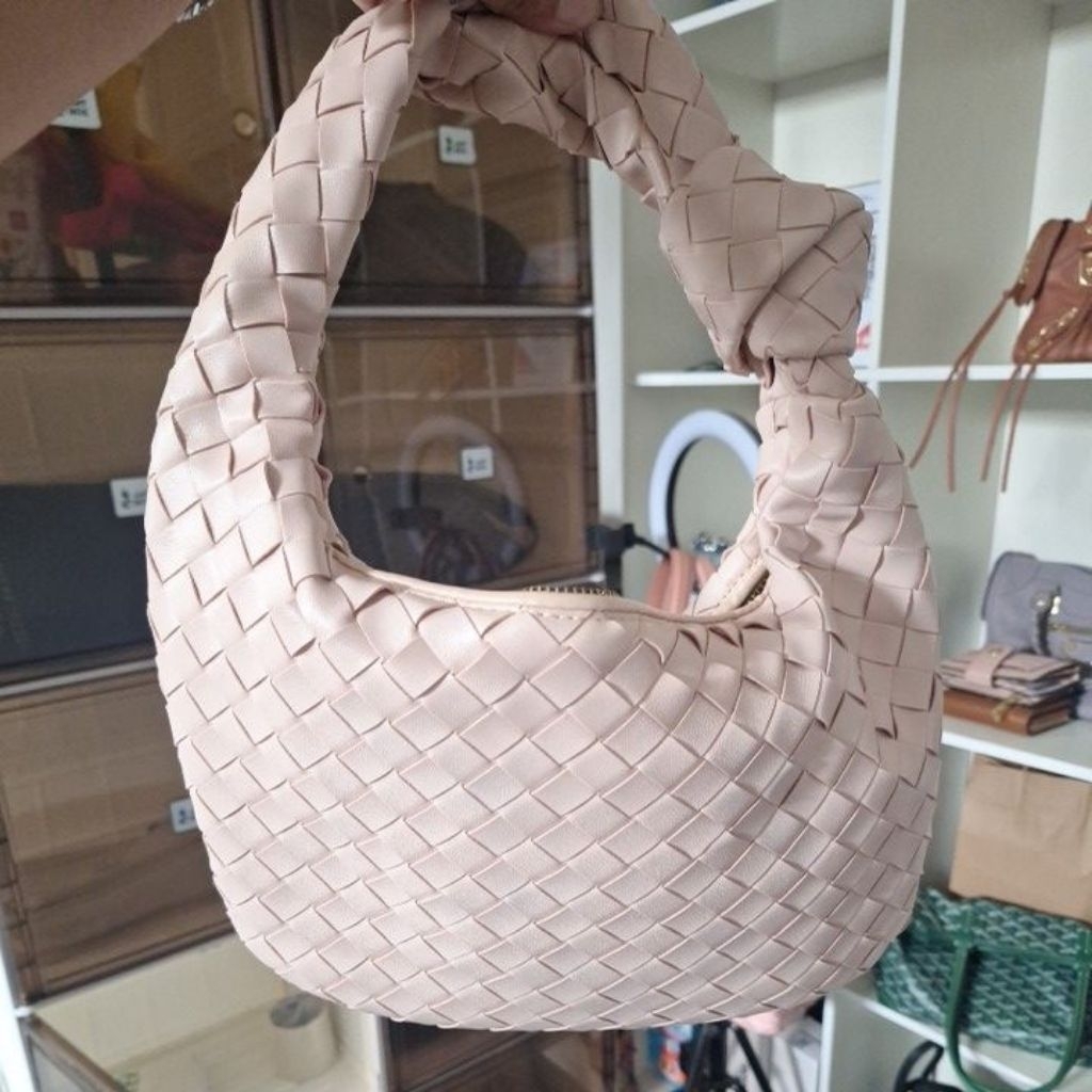 bottega veneta jodie