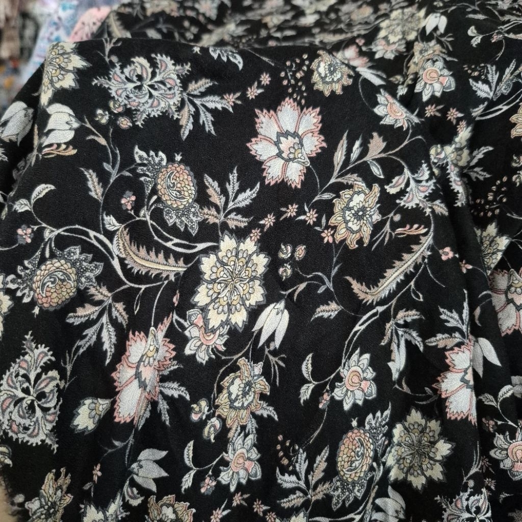 kain katun motif-kain katun rayon kringkel motif premium-kain katun rayon garment import