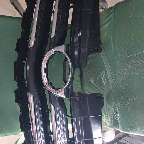 GRILL AVANZA TIPE S