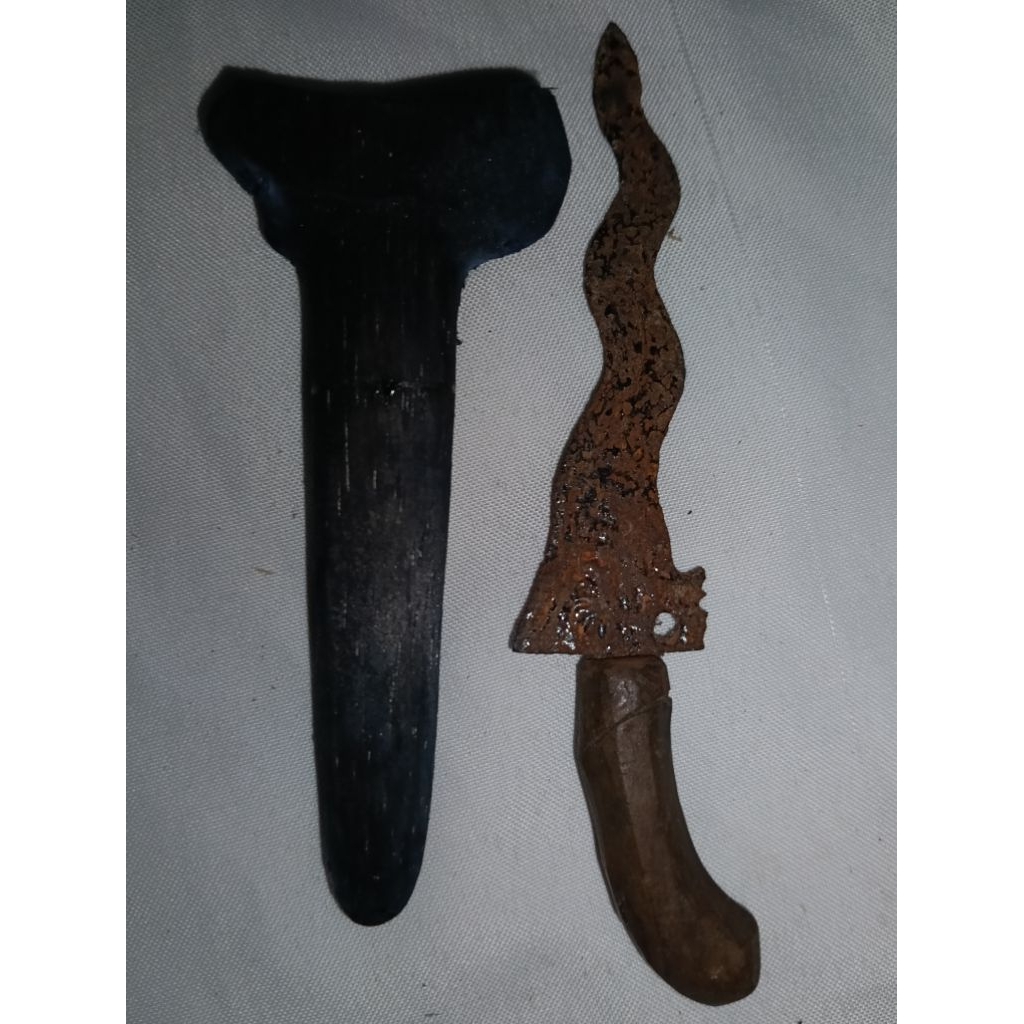 Keris Nogo Kikik