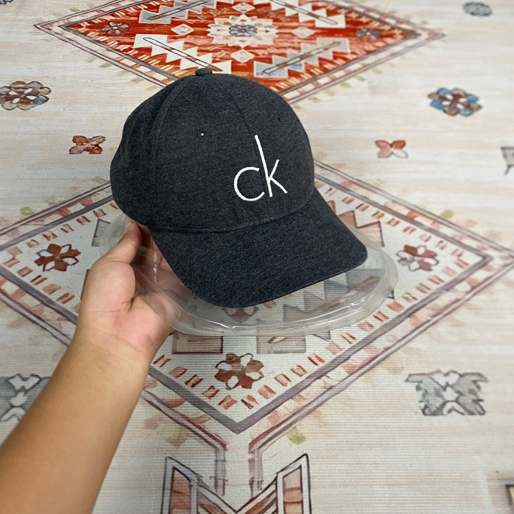 topi ck hitam