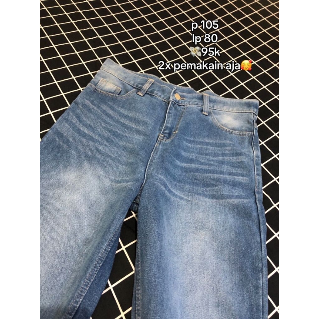 celana kulot Levis